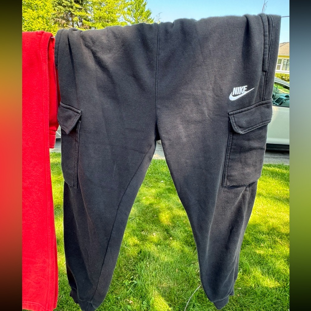 Nike Cargo Joggers